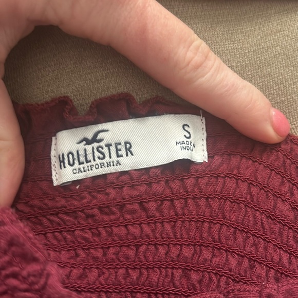 Hollister Ruffled Top - Picture 3 of 4
